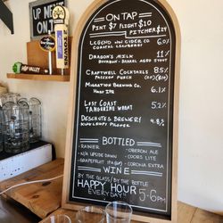 Tailholt Coffee - They serve beer and wine!