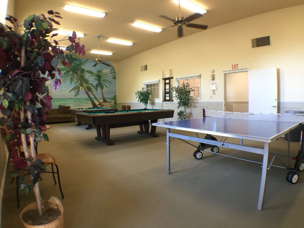 MANOR APARTMENTS Updated June 2024 21 Photos 9050 SW