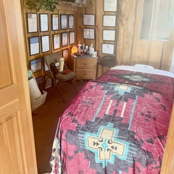 Massage Therapy Cleo - Warm welcoming room - Massage Therapy Near Me - Sterling, Utah