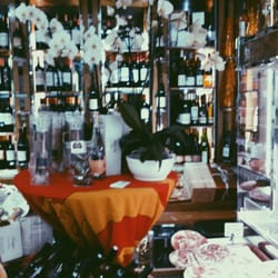 Breton Traiteur - Les vins et les plateaux de charcuterie à très bon prix