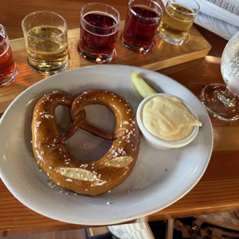 Portland Cider - Soft Pretzel with fondue - Cideries Near Me - Clackamas, Oregon Portland Cider - Soft Pretzel with fondue - Cideries Near Me - Clackamas, Oregon