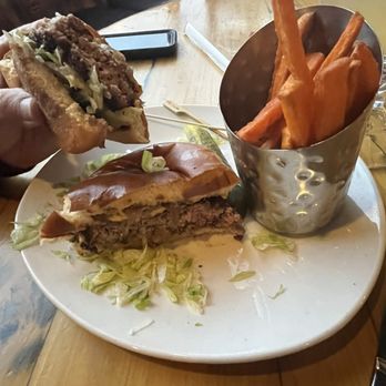 Open Range Grill and Tavern - Bison burger with sweet potato fries - American Near Me - Sedona, Arizona Open Range Grill and Tavern - Bison burger with sweet potato fries - American Near Me - Sedona, Arizona