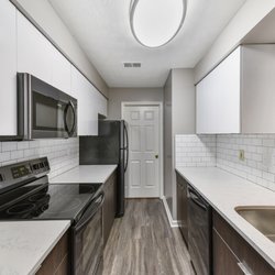 Shillito Park Apartments - 2 bedroom remodeled kitchen