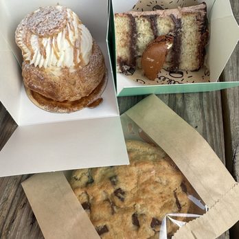 dbakers Sweet Studio - Top left: salted caramel crème puff (seasonal) 10/10 Top right: Nutella Vanilla Cake slice Bottom: Chocolate Chip and Sea Salt Cookie 7.5/10 - Bakeries Near Me - Miami, Florida