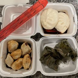 Pork bun, veggie & pork dumplings Pork bun, veggie & pork dumplings