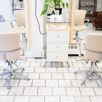 Maison Paul Coiffure - Photo - Hair Salons Near Me - Kingston, Ontario Maison Paul Coiffure - Photo - Hair Salons Near Me - Kingston, Ontario