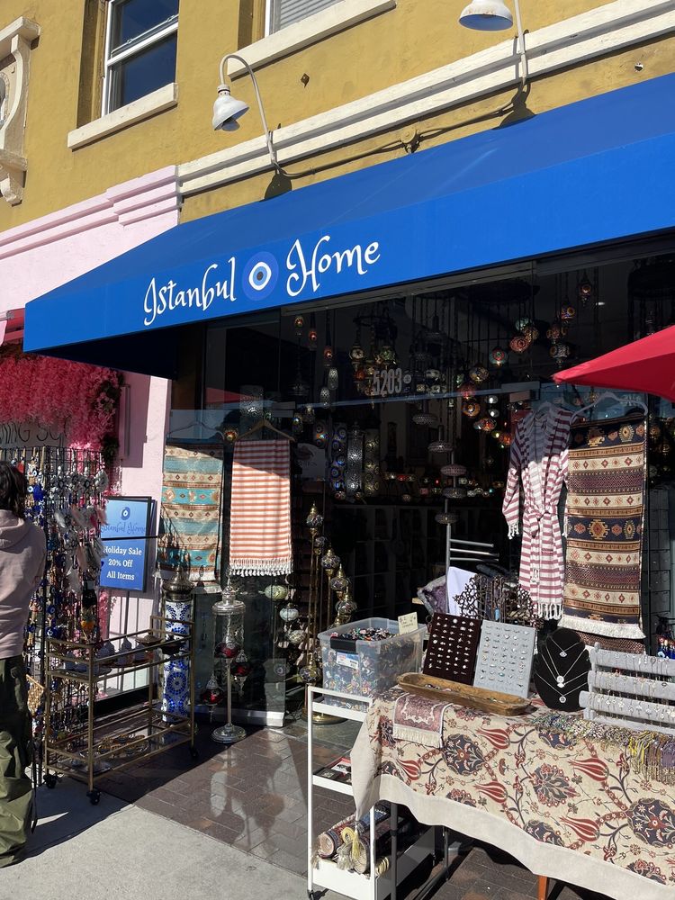 ISTANBUL HOME Updated October 2024 5203 2nd St, Long Beach
