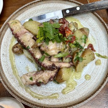 Giardino 54 - Polipo e Patate - Wine Bars Near Me - New York, New York