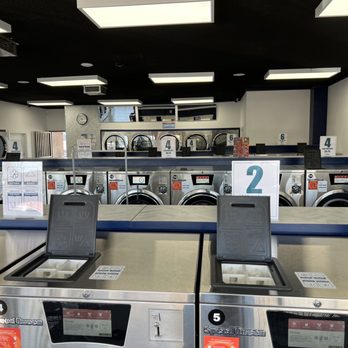 Jets Laundromat - Laundromat Near Me - San Gabriel, California