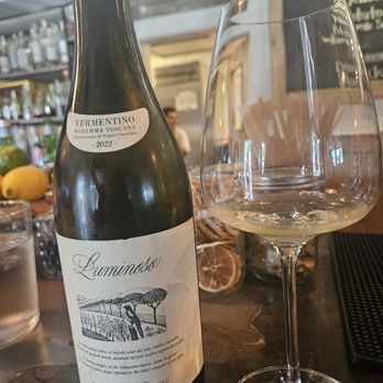 S Y Kitchen - Vermentino | Podere San Cristoforo Maremma "Luminoso" 2021 paired w/ Spaghetti con VONGOLE E BOTTARGA - Italian Near Me - Santa Ynez, California S Y Kitchen - Vermentino | Podere San Cristoforo Maremma "Luminoso" 2021 paired w/ Spaghetti con VONGOLE E BOTTARGA - Italian Near Me - Santa Ynez, California