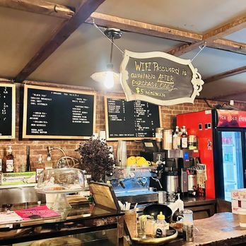 BLACK CAT LES - Updated February 2026 - 341 Photos & 380 Reviews - 172