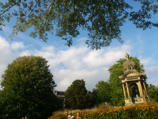 Sarphatipark by null
