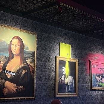 The Starving Artist - Dive Bars Near Me - Phoenix, Arizona