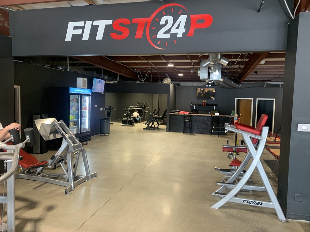 Social spots from FitStop24 - Mishawaka