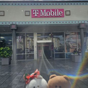T-Mobile - Storefront - Mobile Phones Near Me - Pearl City, Hawaii T-Mobile - Storefront - Mobile Phones Near Me - Pearl City, Hawaii
