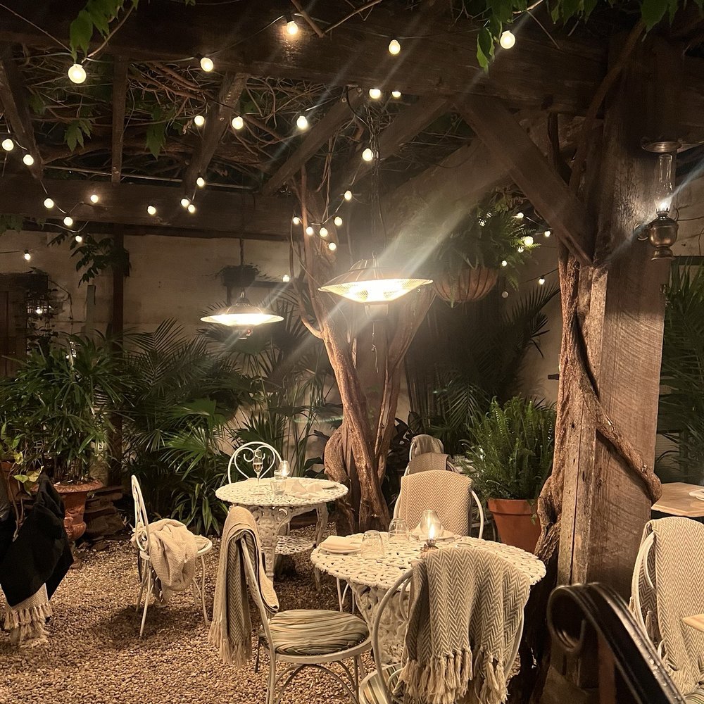Maison Premiere - Seafood Near Me - Brooklyn, New York Maison Premiere - Seafood Near Me - Brooklyn, New York