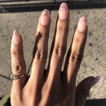 Avenue Nails - Nail Salons Near Me - New York, New York