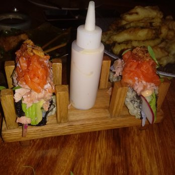 Tora Cancun - Salmon "tacos" - Japanese Near Me - Cancún, ROO