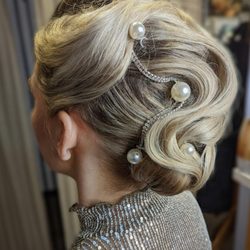 Robert Laurence Hair Studio, Inc