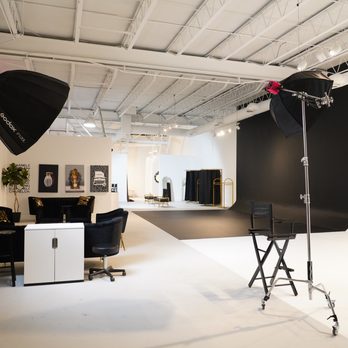 The Creamery Studios - Creamery 2
Photography Studio - Venues & Event Spaces Near Me - Atlanta, Georgia The Creamery Studios - Creamery 2
Photography Studio - Venues & Event Spaces Near Me - Atlanta, Georgia