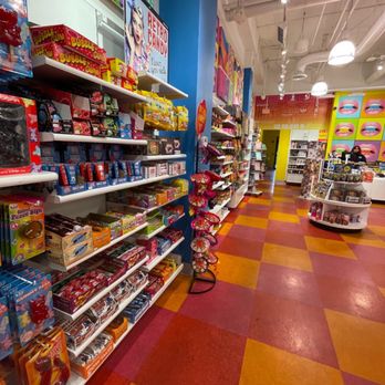 IT'SUGAR - Candy Stores Near Me - Gaithersburg, Maryland