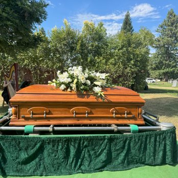 East Lawn - The gravesite presentation was serene. - Mortuary Services Near Me - Sacramento, California East Lawn - The gravesite presentation was serene. - Mortuary Services Near Me - Sacramento, California
