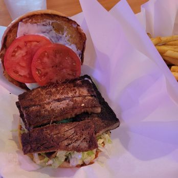 Maple and Motor - Flat top brisket - Burgers Near Me - Dallas, Texas Maple and Motor - Flat top brisket - Burgers Near Me - Dallas, Texas
