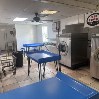 Washboard Coin Laundry - Laundromat Near Me - Saint Petersburg, Florida Washboard Coin Laundry - Laundromat Near Me - Saint Petersburg, Florida