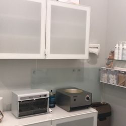 Bare It wax bar