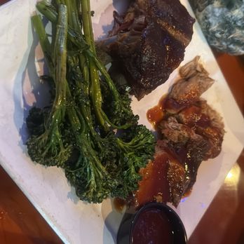 Bobby Q - Mesa - 1/2 of a platter - New American Near Me - Mesa, Arizona