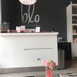 Lovely reception area Lovely reception area