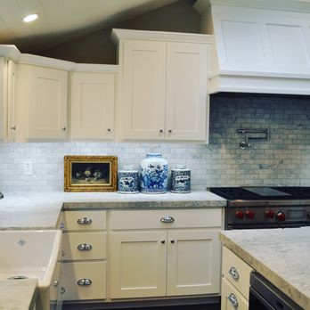 Rubicon Construction - Counter/Marble Slab/Backsplash Tile Detail -
Alamo Complete Kitchen Remodel - General Contractors Near Me - Pleasant Hill, California Rubicon Construction - Counter/Marble Slab/Backsplash Tile Detail -
Alamo Complete Kitchen Remodel - General Contractors Near Me - Pleasant Hill, California