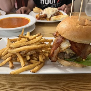 Fall River Cafe - Fall river burger - Diners Near Me - Maberly, Ontario