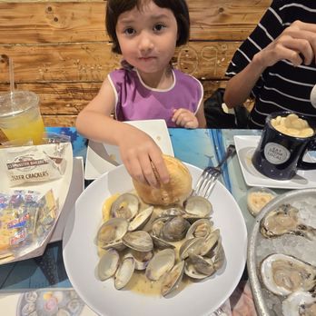 Papa's Raw Bar - Steamed clams - Seafood Near Me - Lighthouse Point, Florida Papa's Raw Bar - Steamed clams - Seafood Near Me - Lighthouse Point, Florida