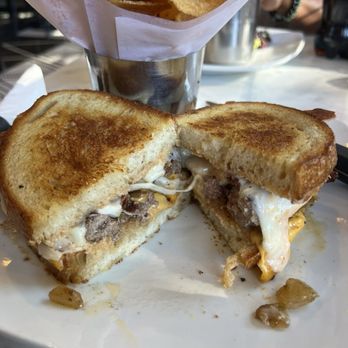 Wild Carvery - Bacon Cheeseburger - Breakfast & Brunch Near Me - Burbank, California Wild Carvery - Bacon Cheeseburger - Breakfast & Brunch Near Me - Burbank, California