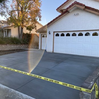 B.R. Sheldon Concrete - Sidewalk to both garage doors. Great work. - Masonry/Concrete Near Me - Simi Valley, California