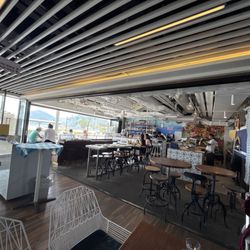 Amalfitana Artisan Pizza Bar - Inside