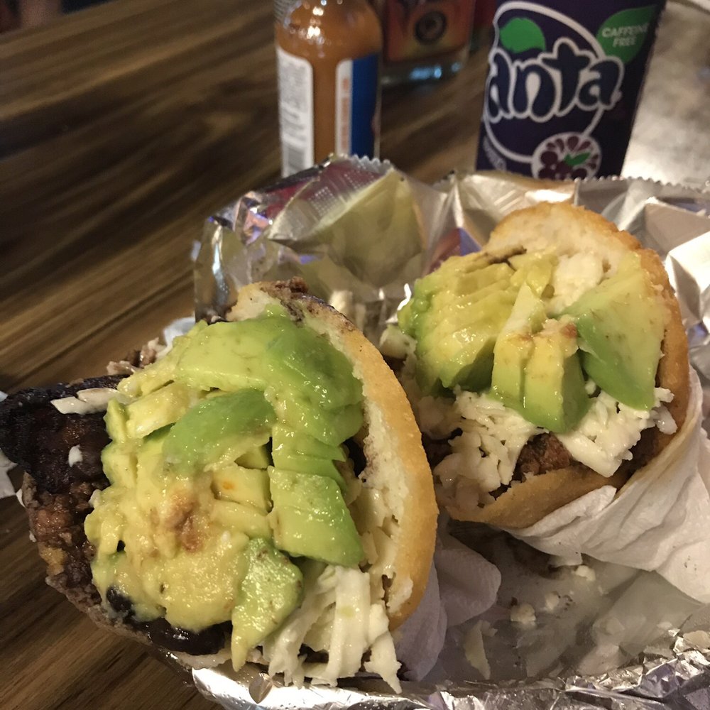 Los Chamos Arepas - Venezuelan Near Me - Carolina, Puerto Rico Los Chamos Arepas - Venezuelan Near Me - Carolina, Puerto Rico