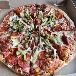 Small Deluxe Pizza