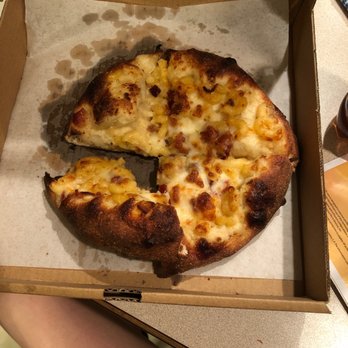 Mobjack Tavern - Bacon Mac n cheese pizza - Pizza Near Me - Gloucester, Virginia