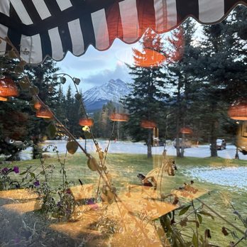 Post Hotel & Spa - Hotels Near Me - Lake Louise, Alberta Post Hotel & Spa - Hotels Near Me - Lake Louise, Alberta