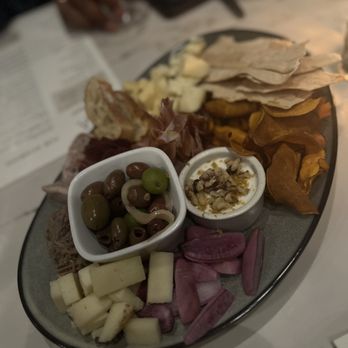 The Tasting Room at Chicago Winery - Wine Bars Near Me - Chicago, Illinois