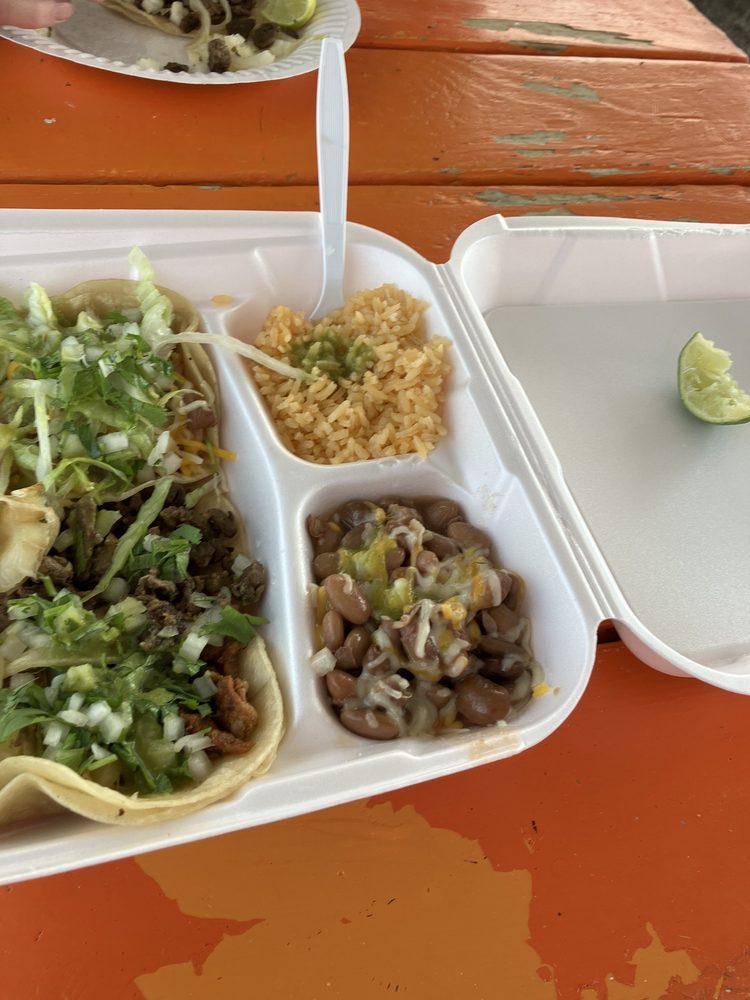 Bomb Taco Logo