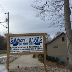 Smooth Rapids Grill - Sign out front