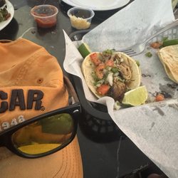 Maxx's Food & Drink - Street tacos and poppers