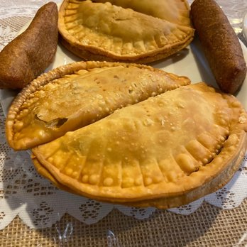 Boriken Restaurant - Puerto Rican Near Me - Beaverton, Oregon