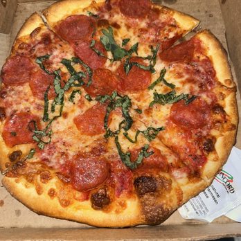 Pazzo Pizzeria - Pizza Near Me - Los Angeles, California
