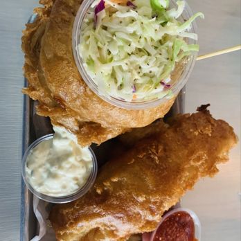 Hurricane Hanks - Shrimp and Fish & Shrimp Combo with onion rings - American Near Me - Holmes Beach, Florida