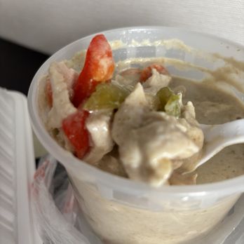 Thai Thai - Green Curry with Avocado Curry: tender chunks of chicken, savory and perfect with rice - Thai Near Me - Hanford, California Thai Thai - Green Curry with Avocado Curry: tender chunks of chicken, savory and perfect with rice - Thai Near Me - Hanford, California