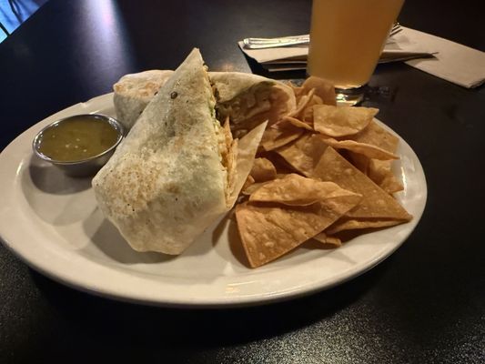 Linda's Tavern by null